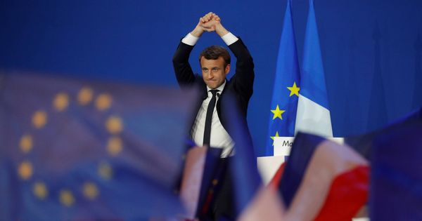 Foto: Emmanuel Macron, líder del movimiento 'En Marcha', celebra los resultados en París. (Reuters) 