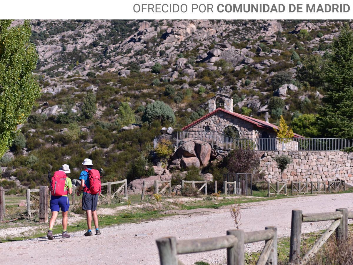 Foto: Ermita de San Isidro, situada en las laderas de El Boalo. (Foto: Nacho Arias)