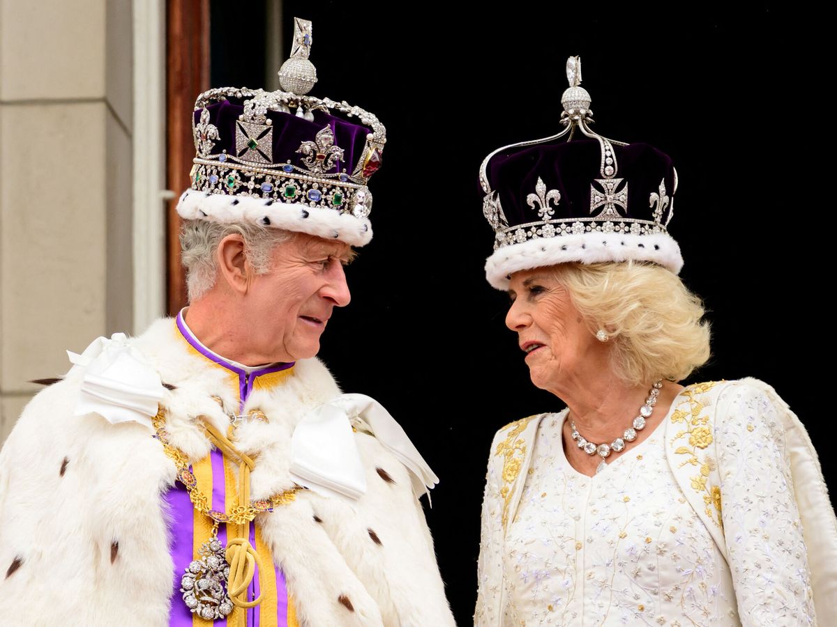 Foto: El "aburriemiento" de Carlos III durante su coronación (Reuters/Leon Neal Pool)