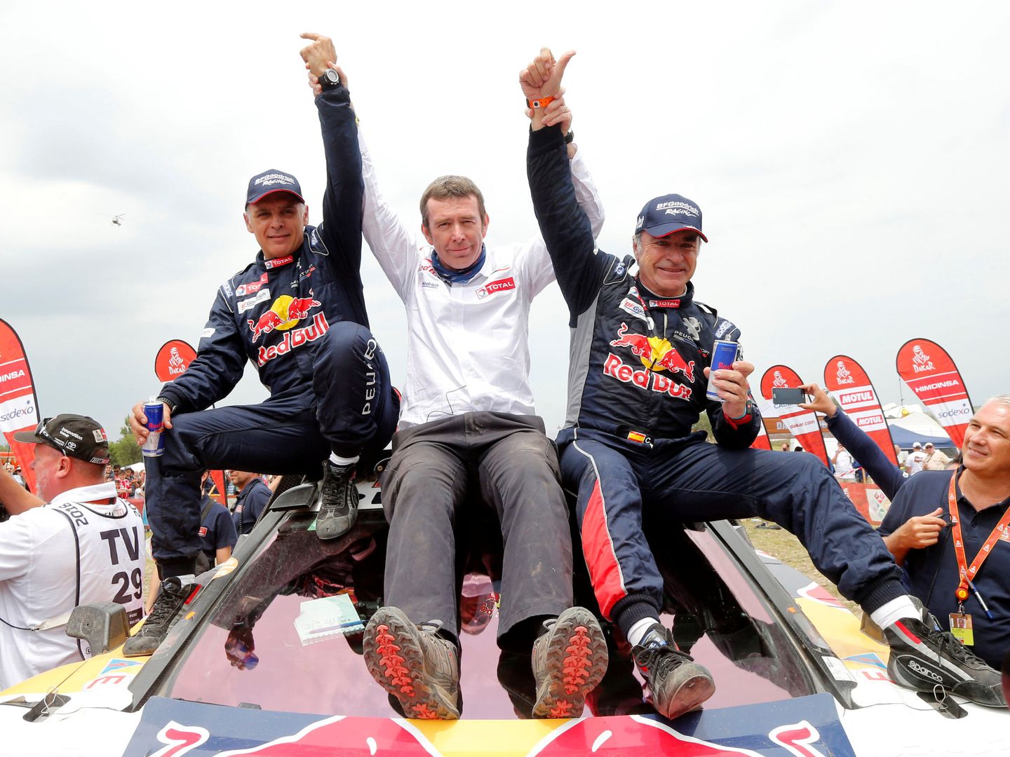 Sainz y Cruz ganaron con Peugeot el último año del proyecto. (Cedida)