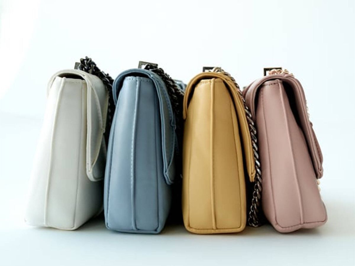 Foto: En cuatro colores y rebajado: el bolso bandolera que será un nuevo éxito viral. (Zara/Cortesía)