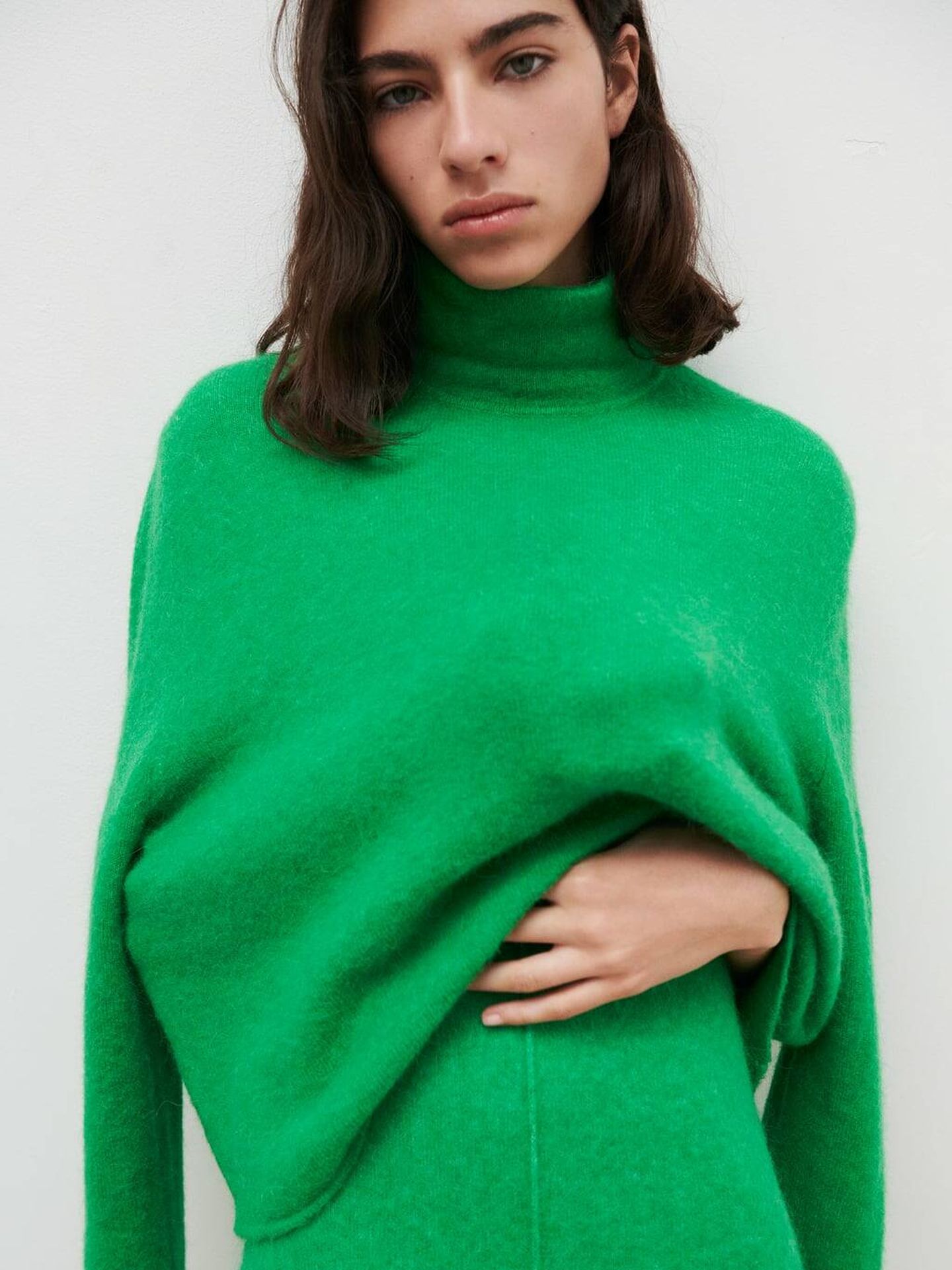 Jersey verde de lana de Zara. (Cortesía)