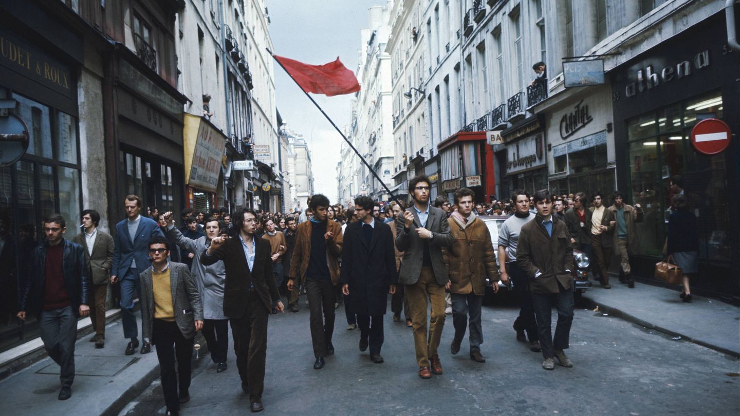 Manifestación de estudiantes en París en mayo de 1968 (Getty Images).