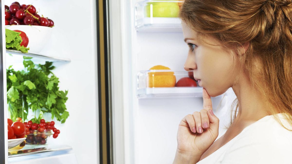 Colocas mal los alimentos en tu nevera: así es cómo debes hacerlo