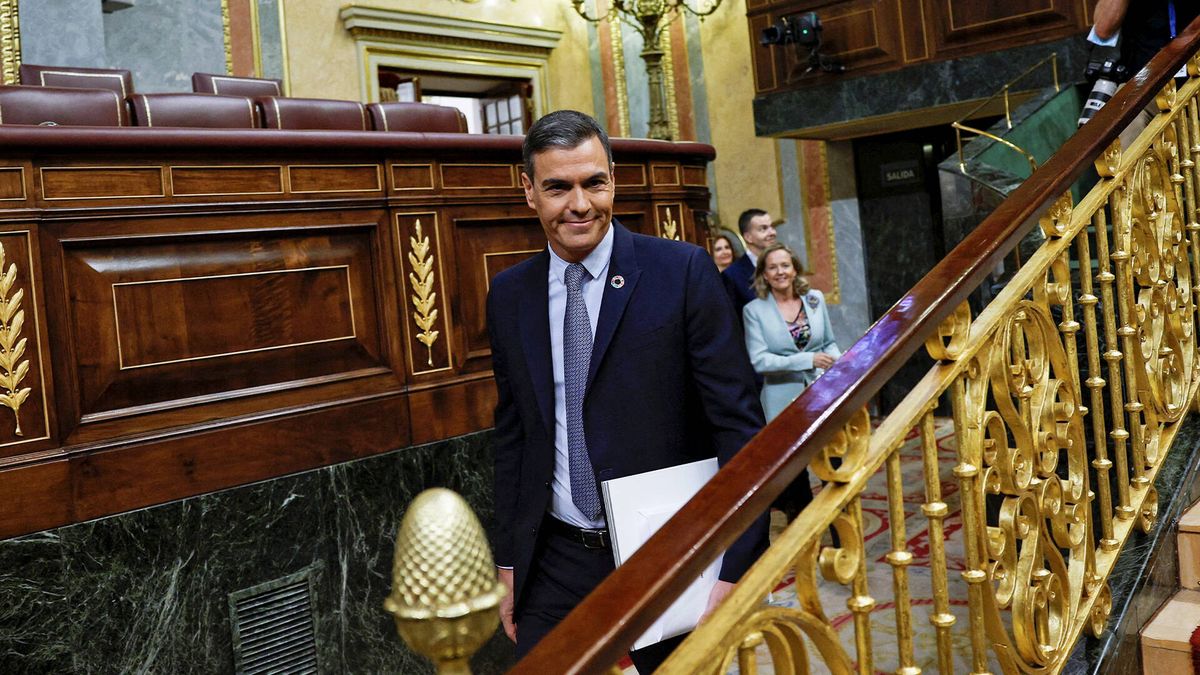 Sánchez anuncia un impuesto a energéticas y bancos y la gratuidad del abono para Renfe