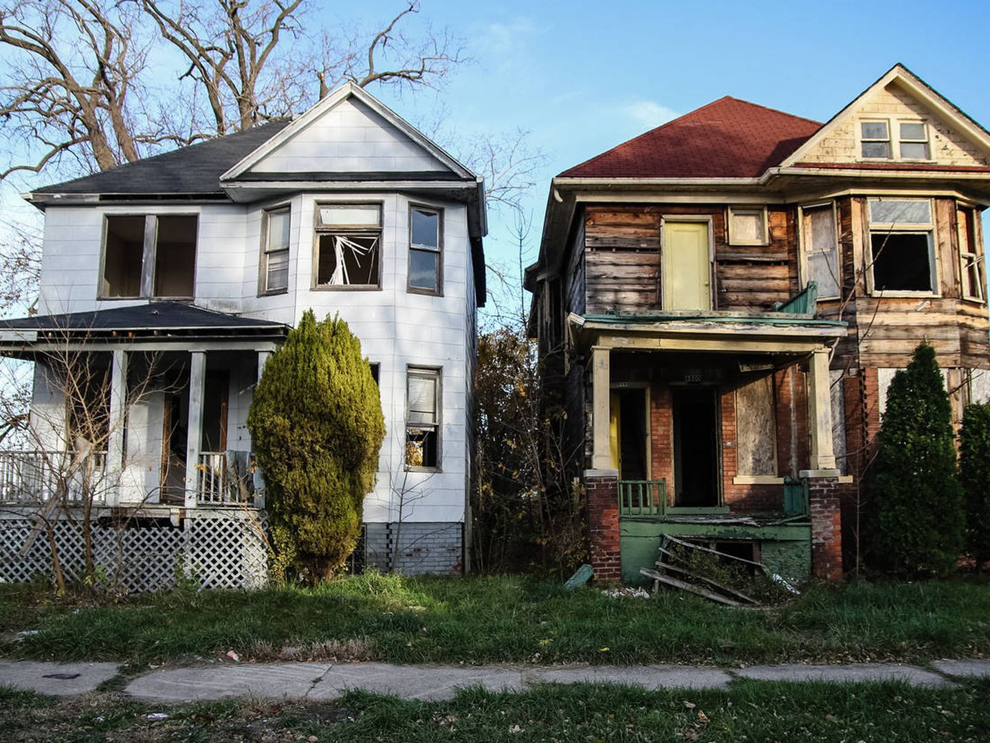 Casas abandonadas en estado ruinoso en Detroit. (iStock)