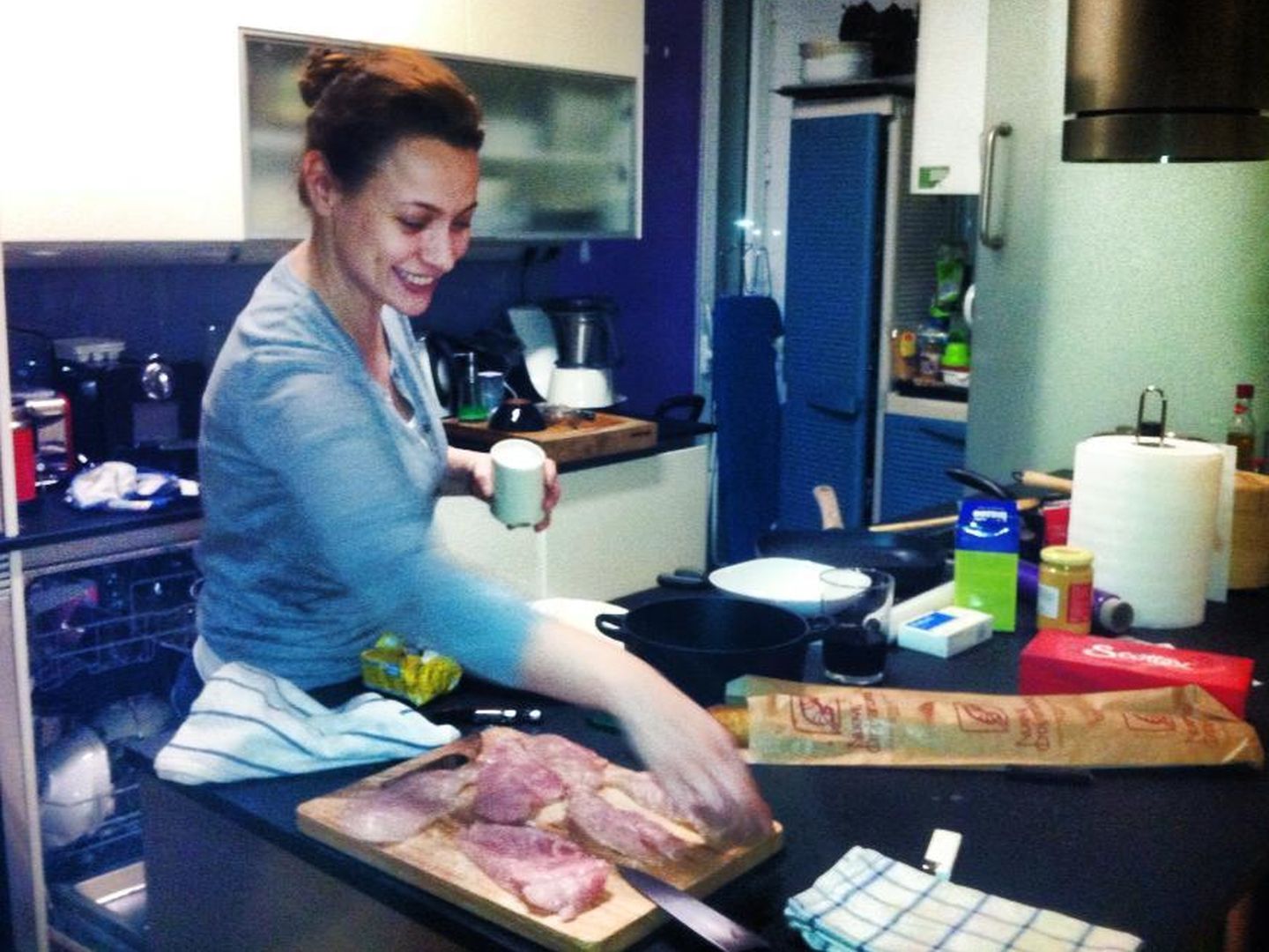 Natalia Verbeke cocinando (Facebook Jaime Renedo)