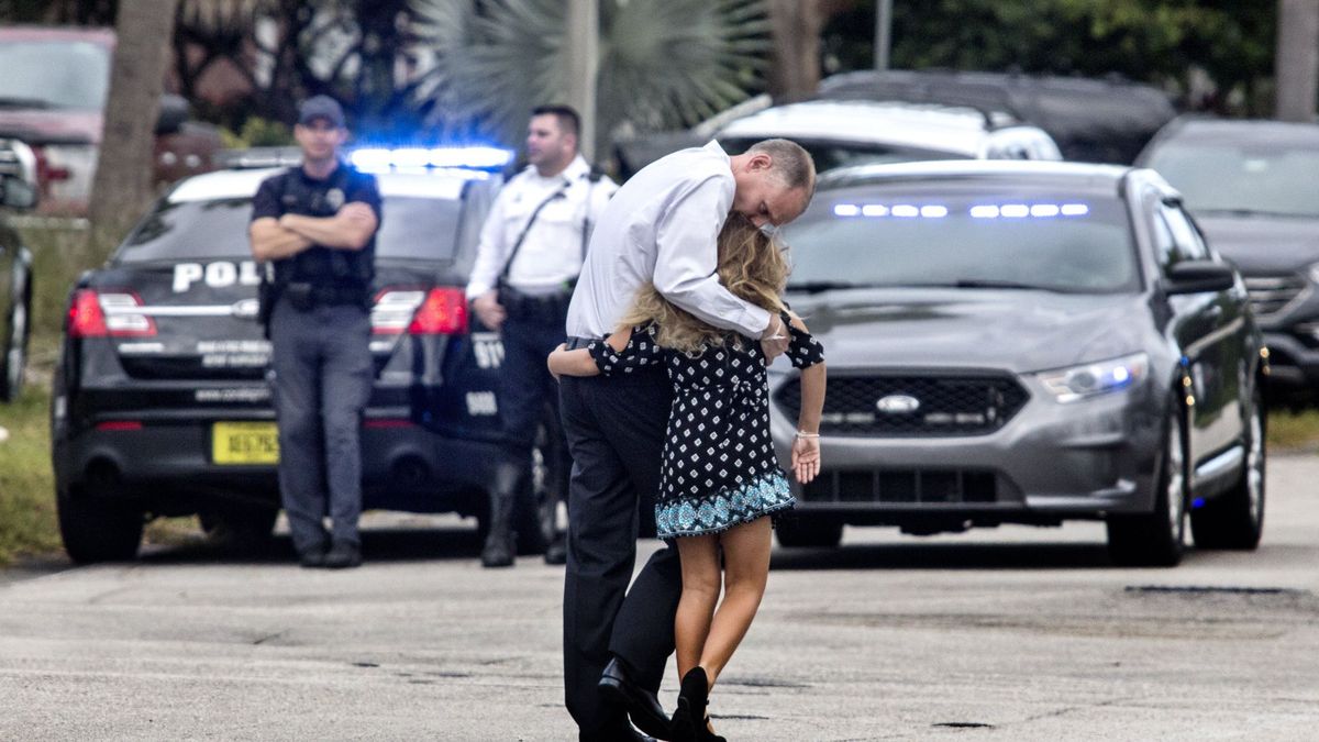 Un tiroteo deja seis heridos en Florida, tres de ellos de gravedad