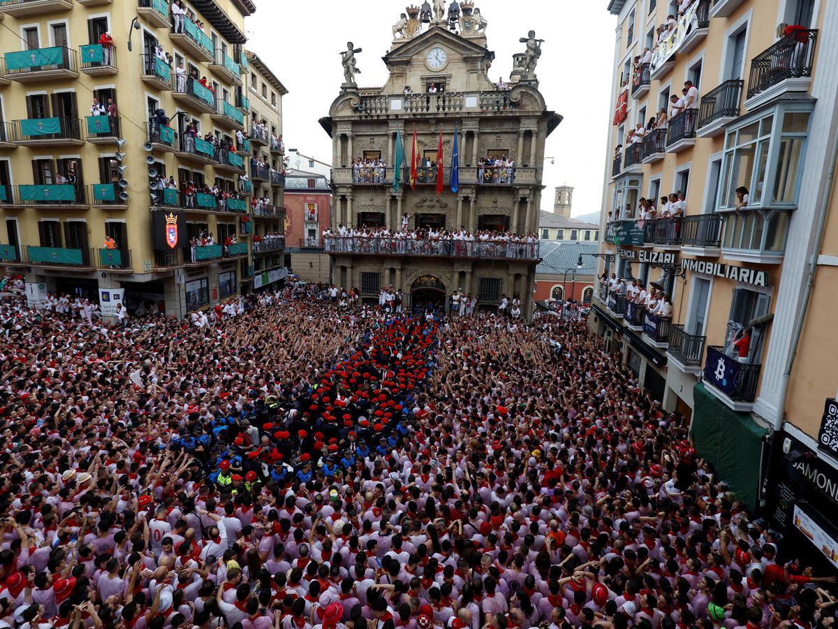 Foto: Pamplona se prepara para acoger los Sanfermines 2023. (Reuters/Vincent West)