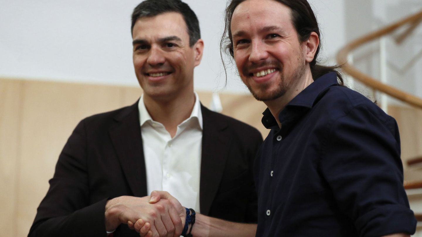 Pedro Sánchez y Pablo Iglesias en una foto de archivo. (EFE)