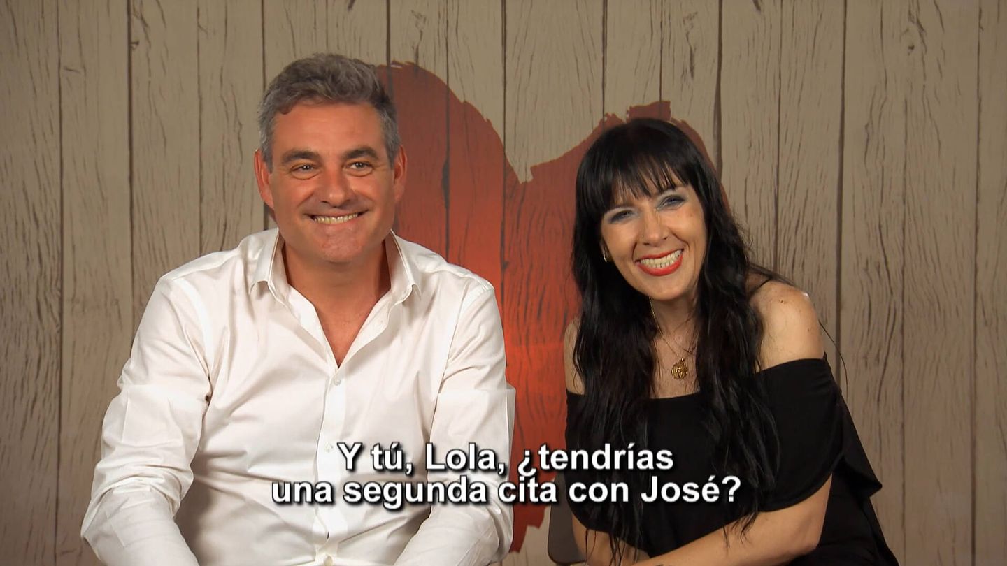 José y Lola aceptan seguir conociéndose tras 'First Dates'. (Mediaset)