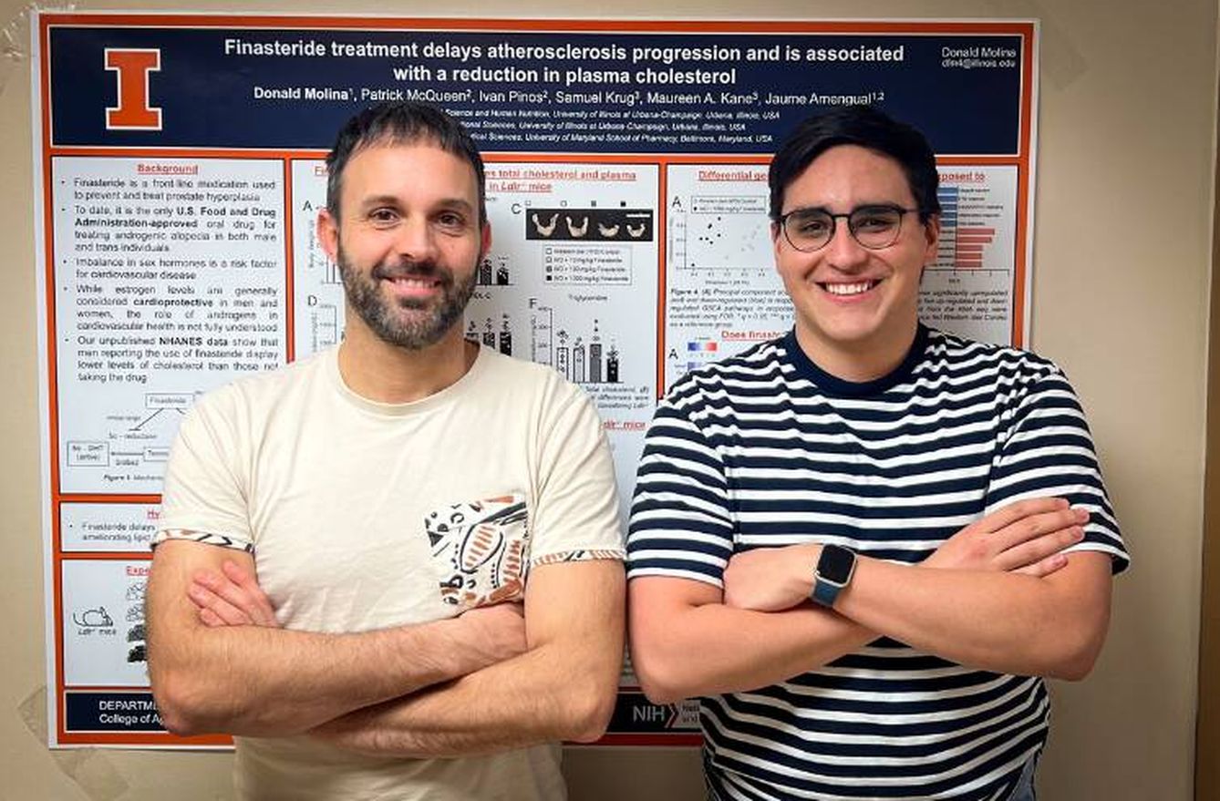 El profesor Jaume Amengual y Donald Molina, coautores del artículo en 'Journal of Lipid Research' (Foto: cedida)