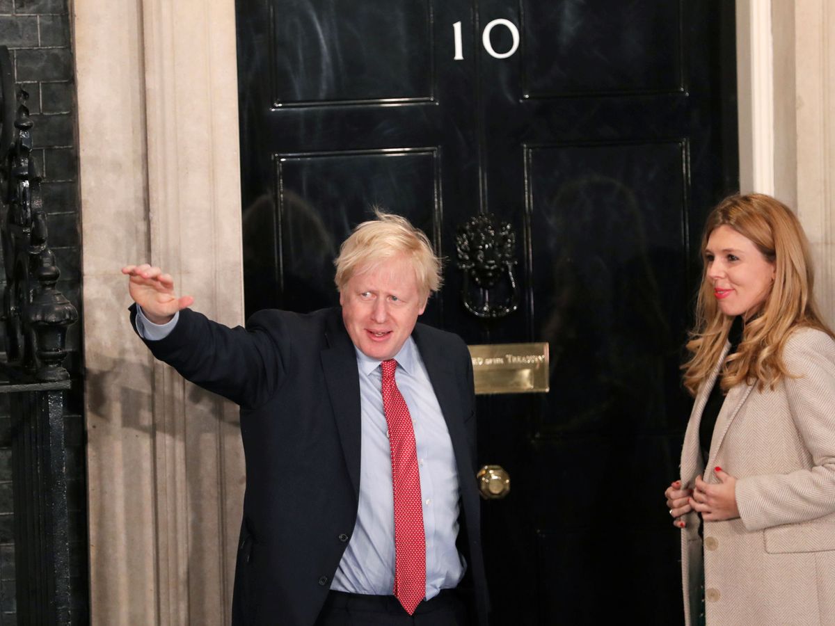 Foto: Boris Johnson, junto a su pareja Carrie Symonds. (Reuters)