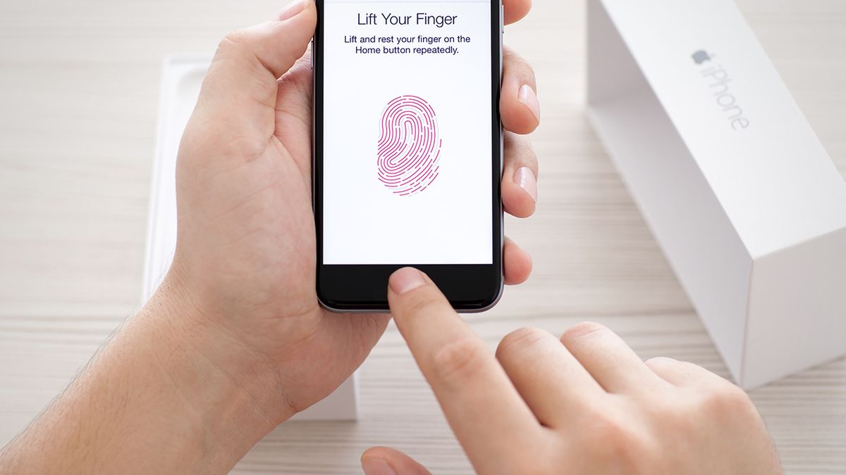 Pros y contras de fiar la clave de tu banco al 'Touch ID' de Apple