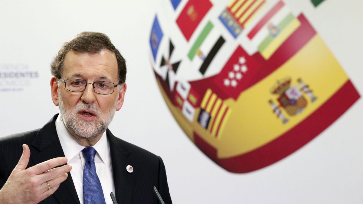 Rajoy, sobre la luz: "Nos preocupa, pero no todo en este mundo depende del Gobierno"