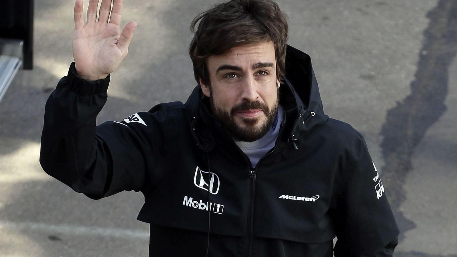 Foto: Fernando Alonso durante la segunda tanda de entrenamientos de la pretemporada (Efe).