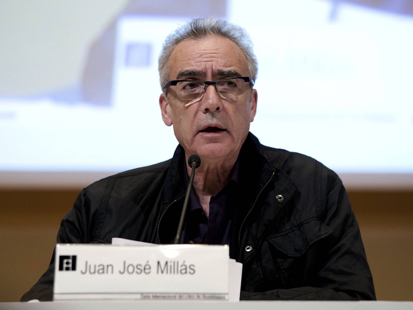 El escritor y periodista Juan José Millas, durante la Feria Internacional del Libro de 2010 | EFE 