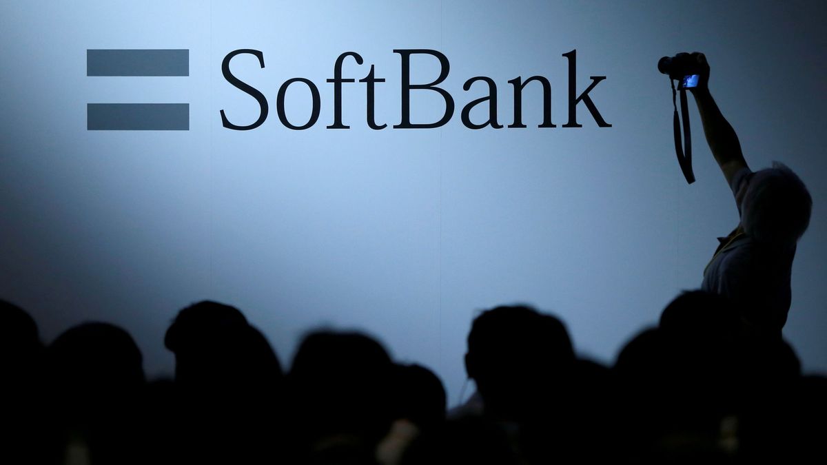 Moody's rebaja dos escalones el rating de SoftBank, hasta 'Ba3' y lo pone en revisión