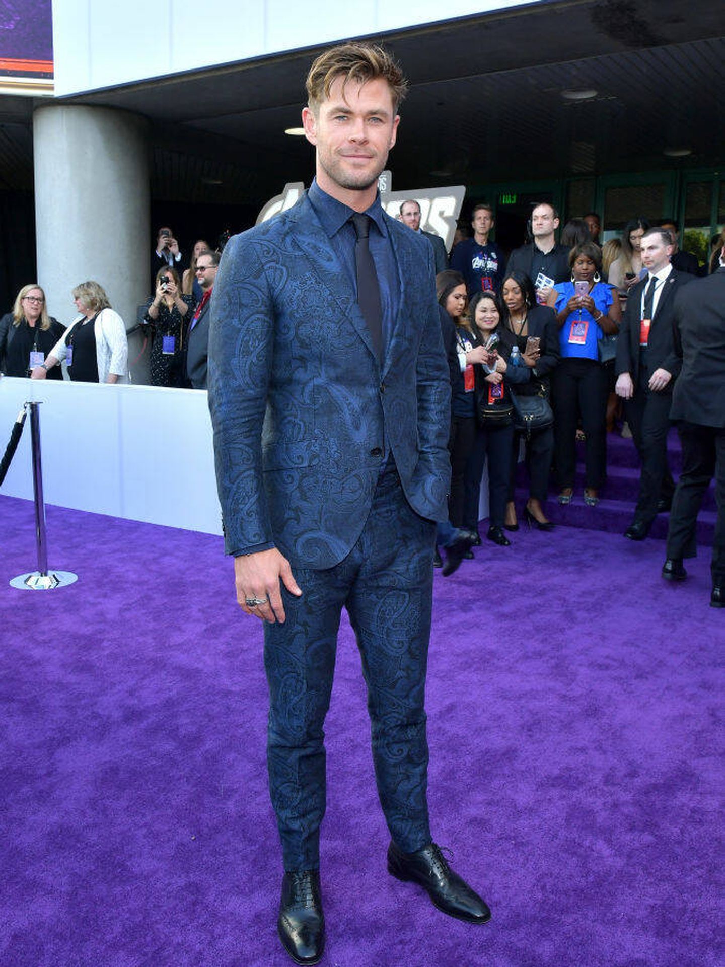 Chris Hemsworth, con un traje atrevido. (Getty)