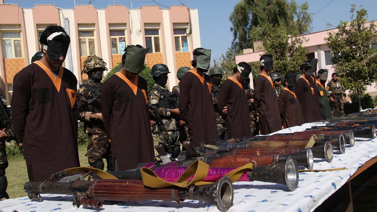 Al menos 16 muertos y 40 heridos en una explosión en una mezquita en Afganistán