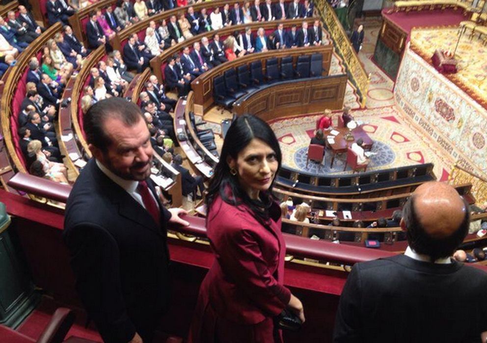 Foto: Ana Togores y Jesús Ortiz en el Congreso de los Diputados (El Confidencial)