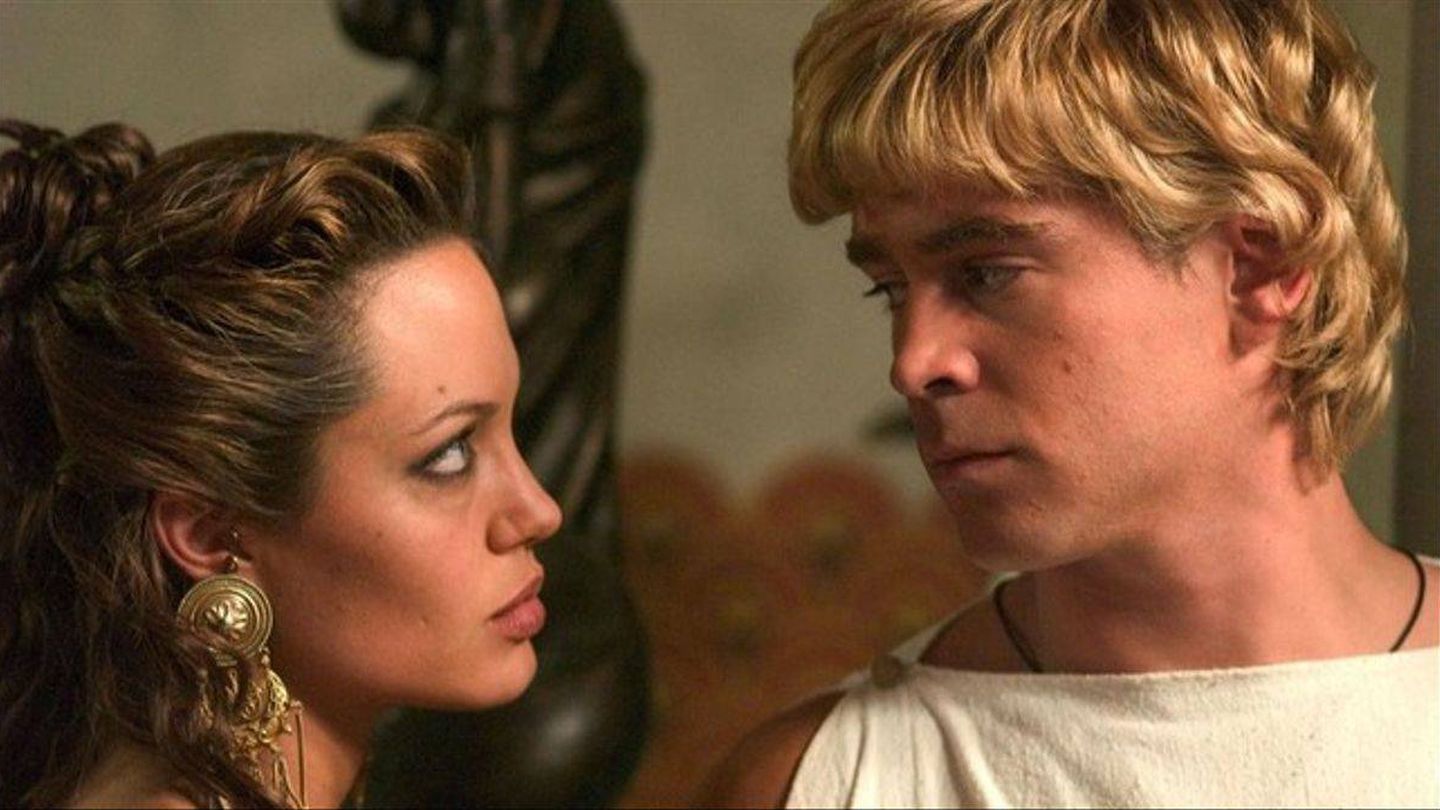 Angelina Jolie y Colin Farrell. (Warner)