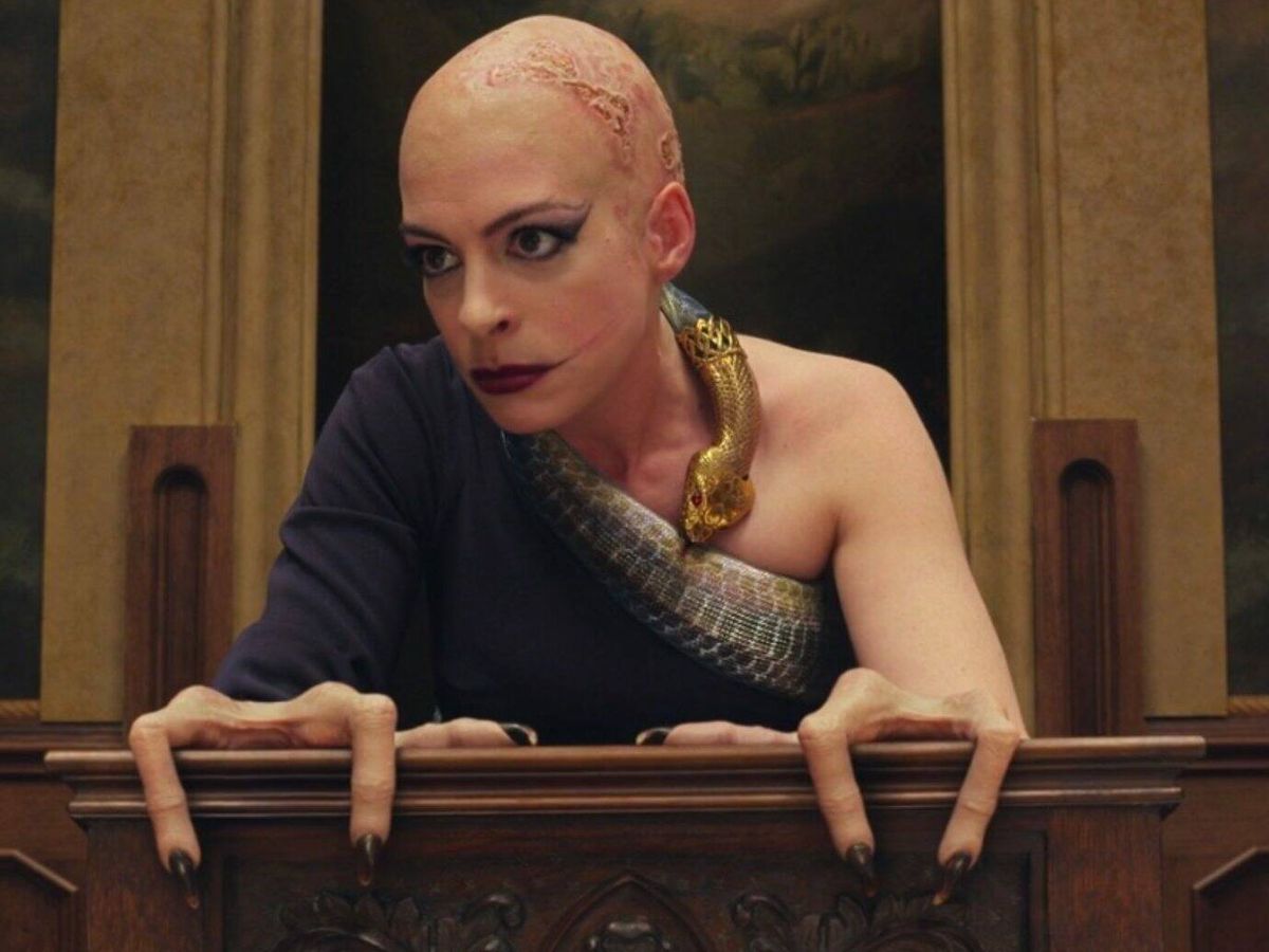 Foto: Anne Hathaway interpreta a una malvada bruja  en la adaptación de Roal Dahl (Netflix)