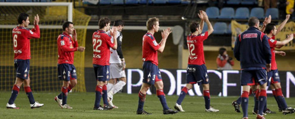 Foto: Osasuna supera en El Madrigal a un triste e impotente Villarreal