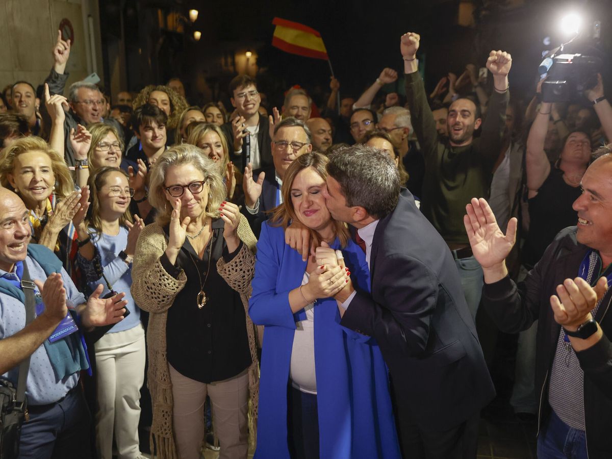 Foto: Carlos Mazón y María José Catalá celebran los resultados de las elecciones. (EFE/Kai Forsterling)