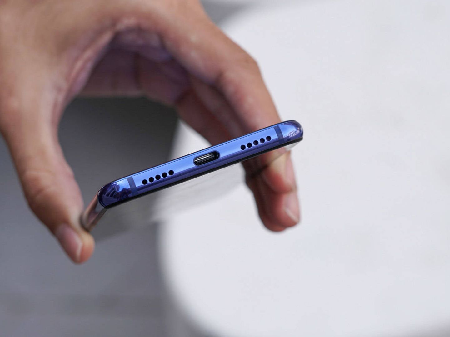 El Xiaomi Mi 9 SE, a prueba: un buen móvil asequible que no llega a ser un  'chollazo