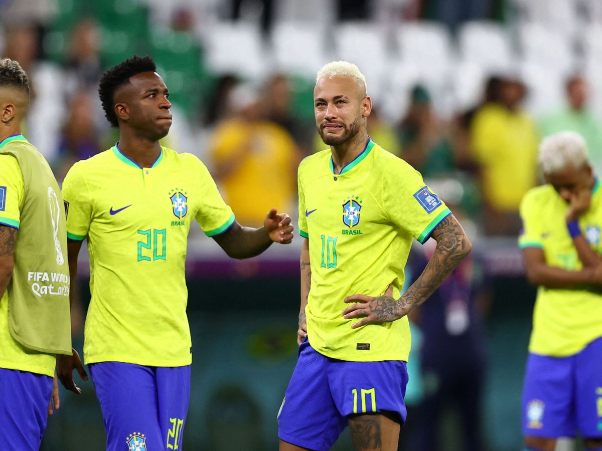 Foto: Raphinha, Vinícius y Neymar, durante el Mundial. (Reuters/Hannah Mckay)