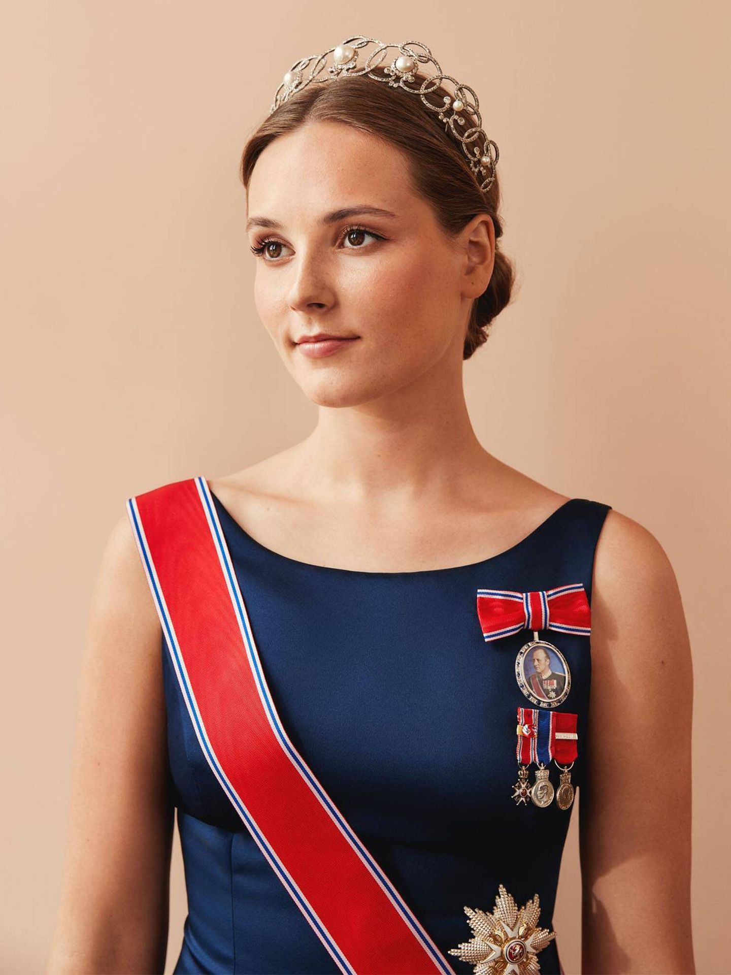 Retratos oficiales de la princesa Ingrid Alexandra de Noruega. (Casa Real de Noruega/Ida Bjørvik)