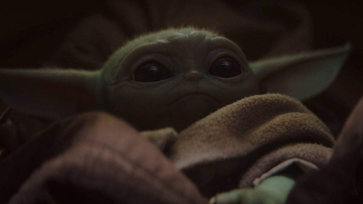Fotograma de la serie 'The Mandalorian' en el que aparece la criatura bautizada como 'Baby Yoda'. (Disney+)