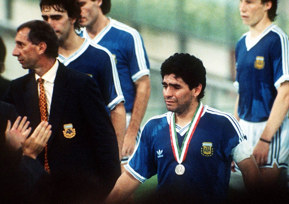 Foto: Maradona llora tras perder la final del Mundial de Italia'90 (Imago).