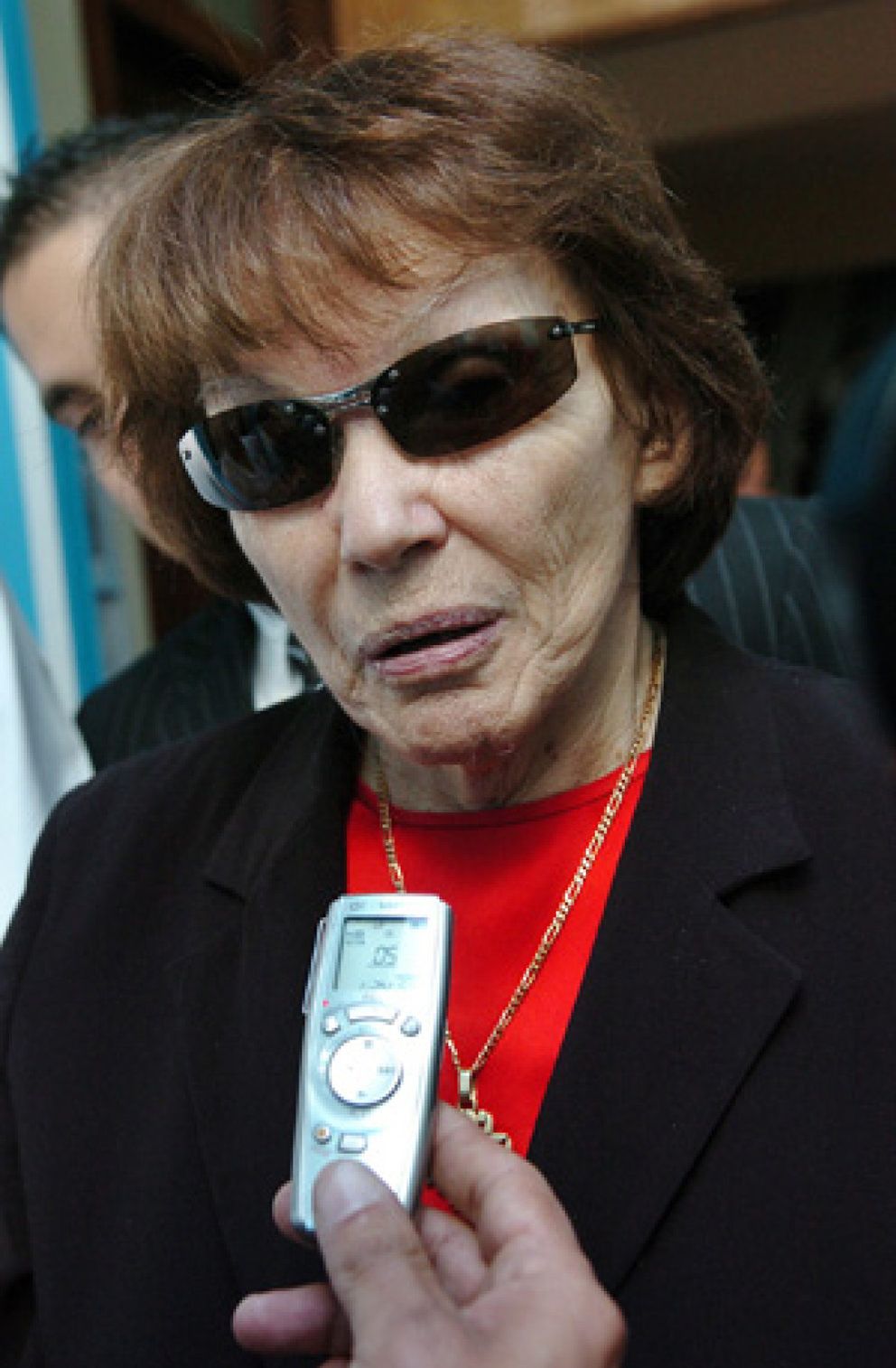 Foto: La viuda de Mitterrand subasta parte de su guardarropa