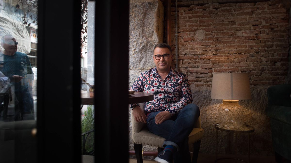 Jorge Javier se abre en canal en 'Último verano de juventud': "El libro ha salvado mi pareja"