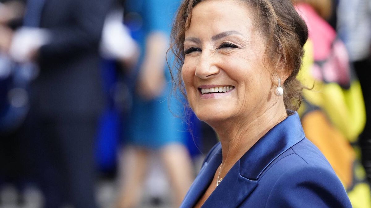 Paloma Rocasolano, de amarillo y azul en los Premios Princesa de Asturias 2022