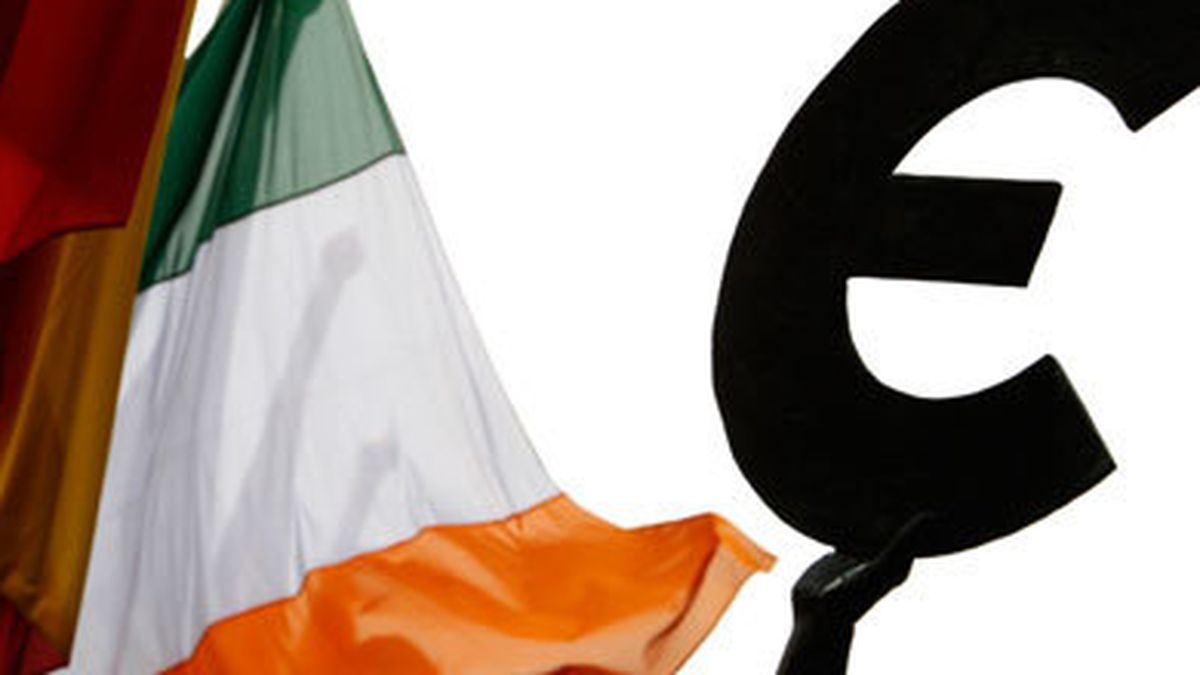 Irlanda coloca 1.000 millones en bonos a diez años en su vuelta al mercado