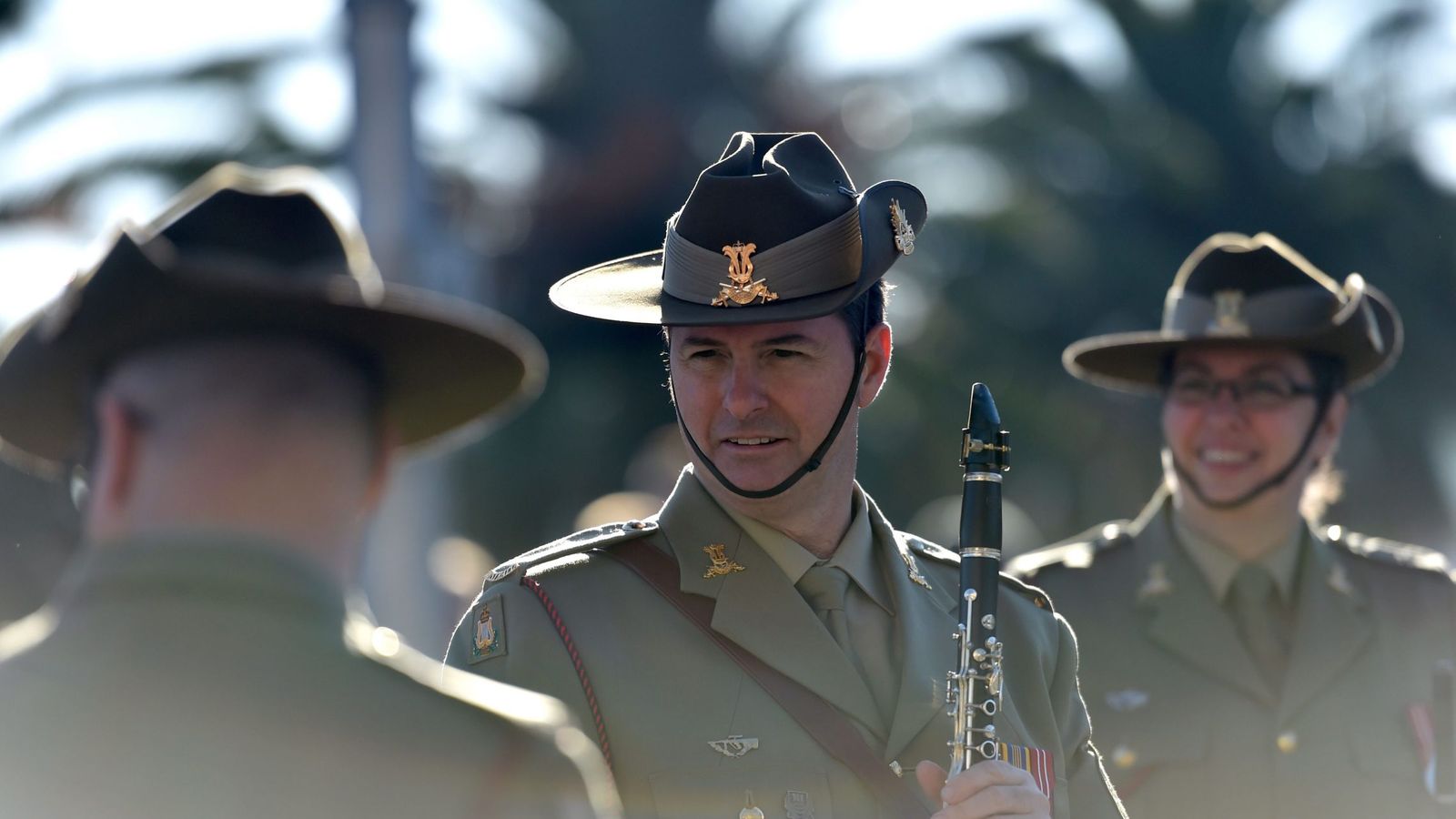 Foto: Soldados australianos en uniforme de gala durante el Día del Anzac, que conmemora la batalla de Gallipoli, el 25 de abril de 2016 (EFE)