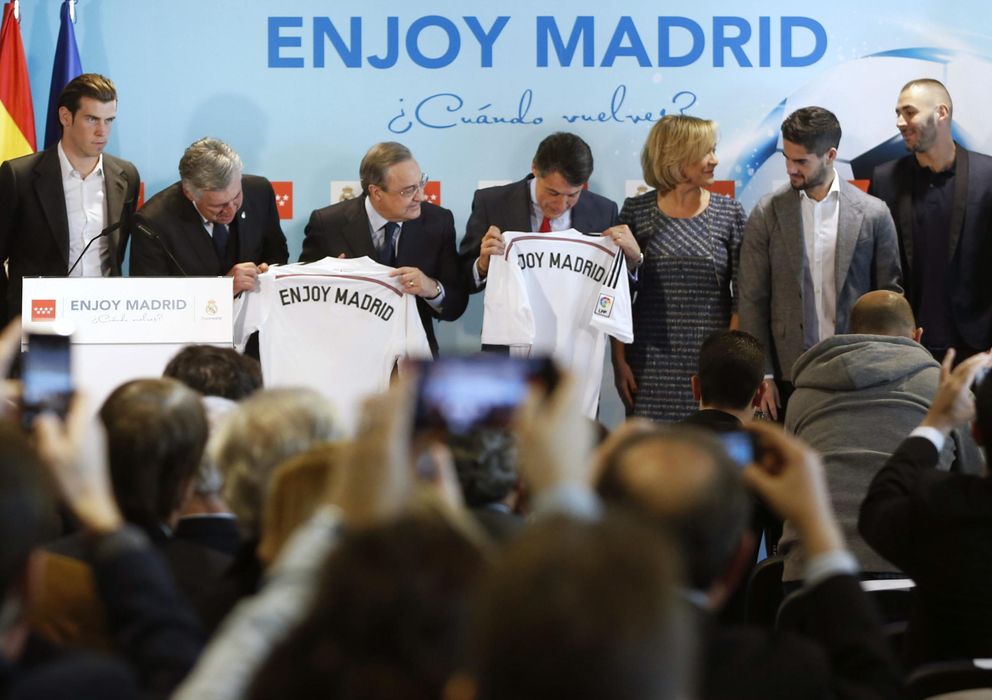 Foto: El Real Madrid y la Comunidad en un reciente acto publicitario.