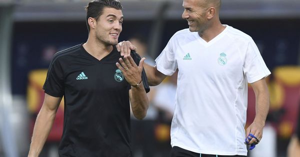 Foto: Kovacic y Zidane, en un entrenamiento. (EFE)