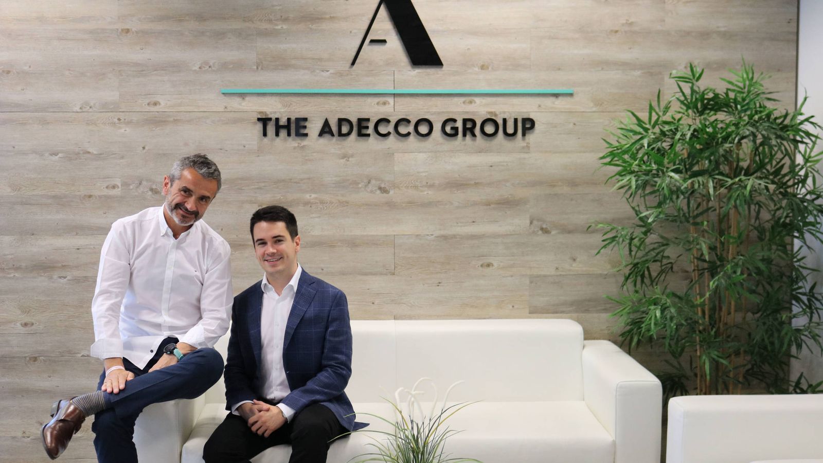 Foto: Enrique Sánchez y Miguel Castillo, presidente y CEO de Adecco España por un mes. (Adecco)