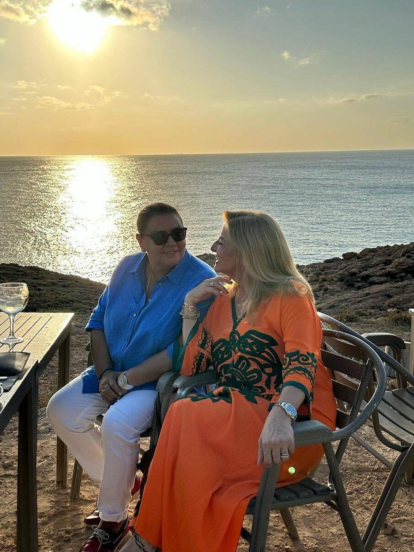 María del Monte e Inmaculada Casal de vacaciones en Ibiza. (Instagram/@mariadelmonte_oficial)