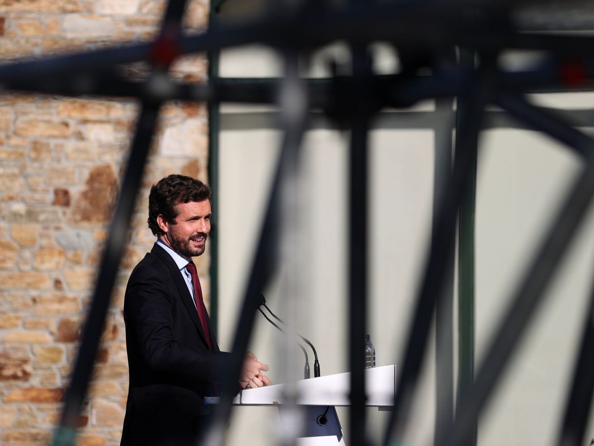 Foto: El presidente del PP, Pablo Casado, participa en la junta directiva provincial del partido en A Coruña. (Cabalar/EFE)