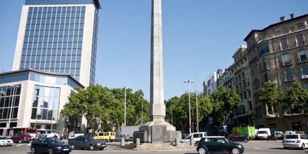 Foto: Barcelona sopesa rebautizar la plaza de Joan Carles I como "plaza de la República"