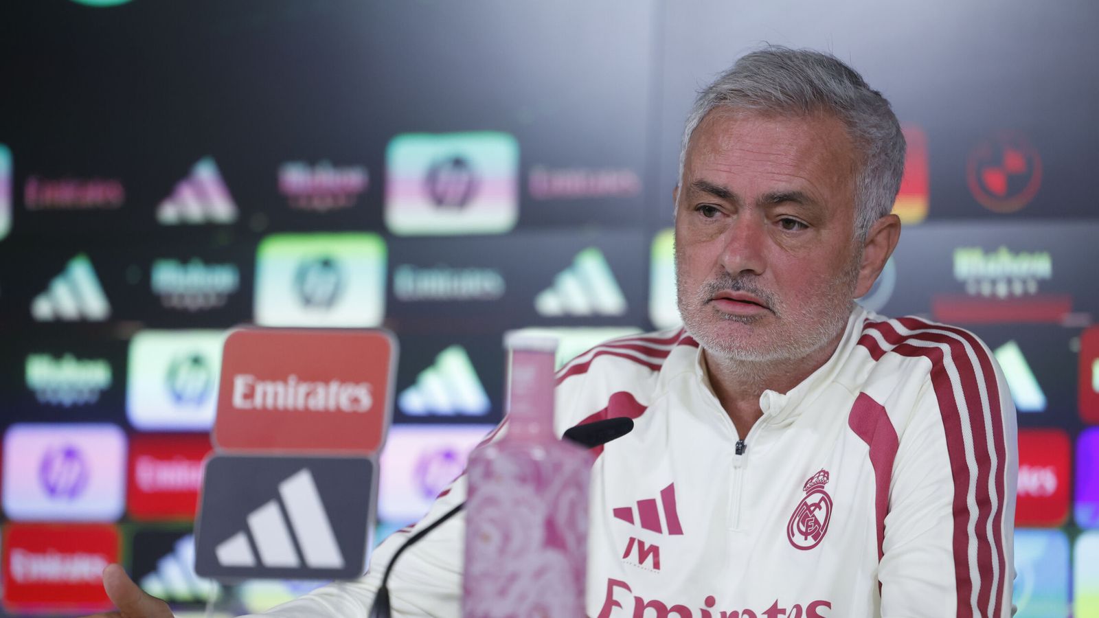 José Mourinho se serena antes del regreso de la Champions: "Me fío de todos los árbitros"