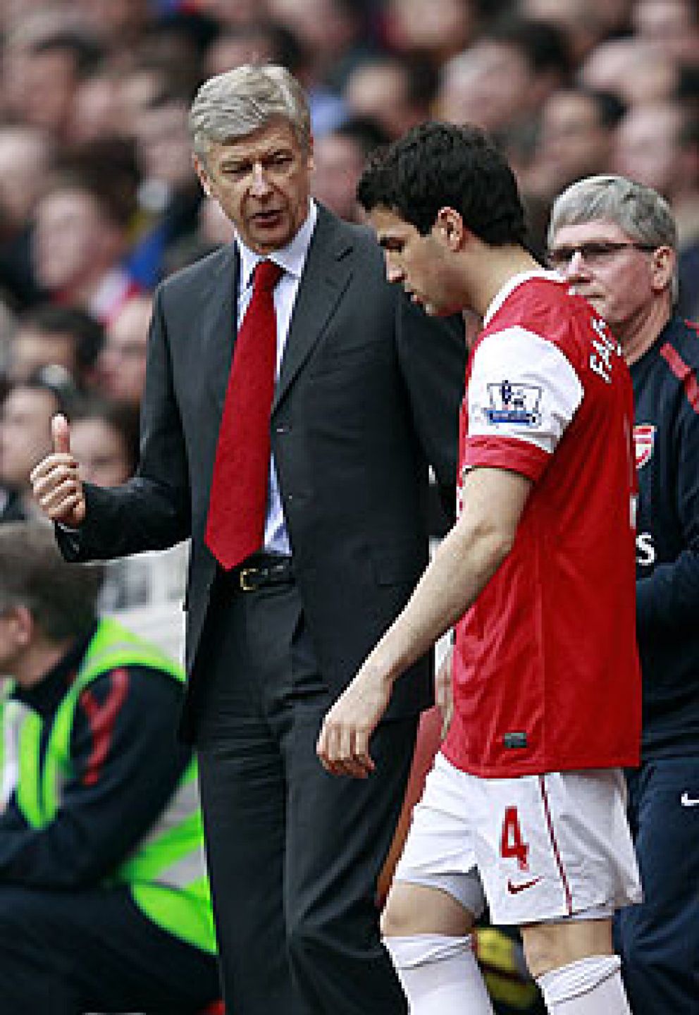 Foto: Wenger analiza la situación de Cesc en el Arsenal: "Está sometido a demasiada presión"