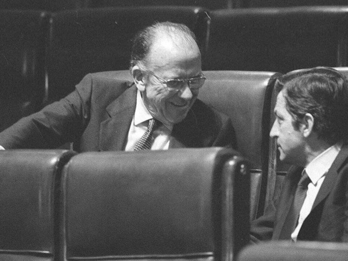 Foto: Santiago Carrillo con Adolfo Suárez. (Cedido)