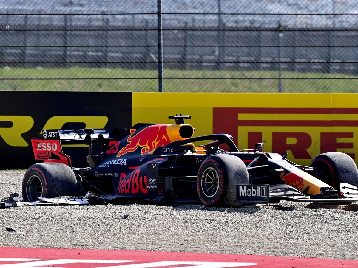 Foto: Así acabó el Red Bull de Max Verstappen en Mugello. (EFE)