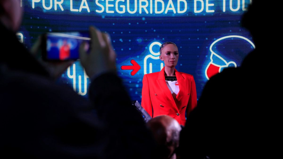 Madrid dará a conocer los datos de las elecciones con Sophia, el robot humanoide